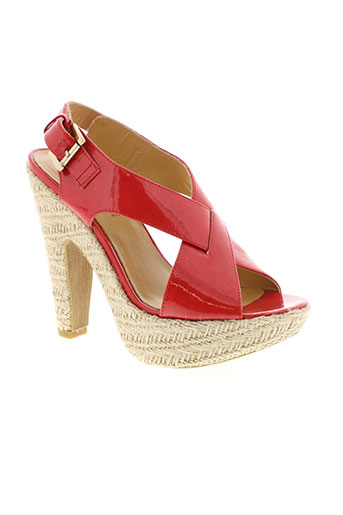 cafe noir chaussures femme de couleur rouge