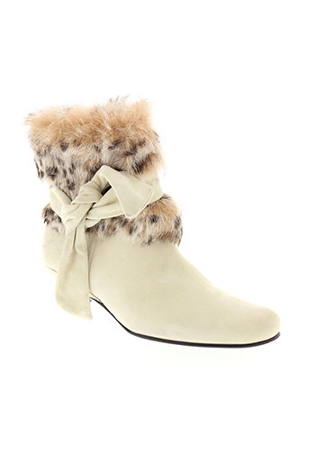 accessoire diffusion chaussures femme de couleur beige