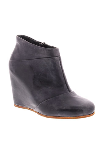 ugg boots femme de couleur noir