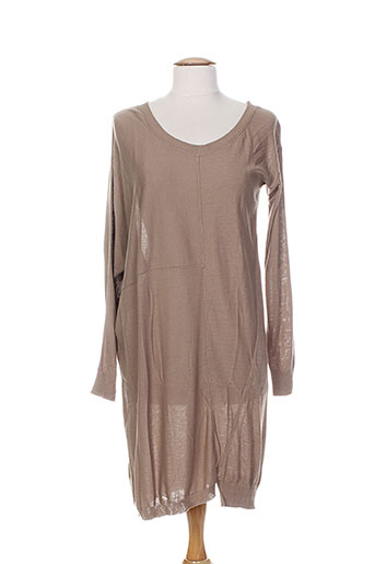 poissons blancs robes femme de couleur marron