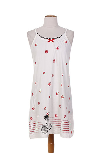 rose pomme nuit femme de couleur blanc