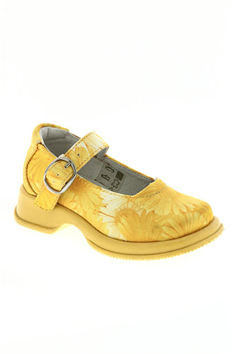 primigi chaussures fille de couleur jaune