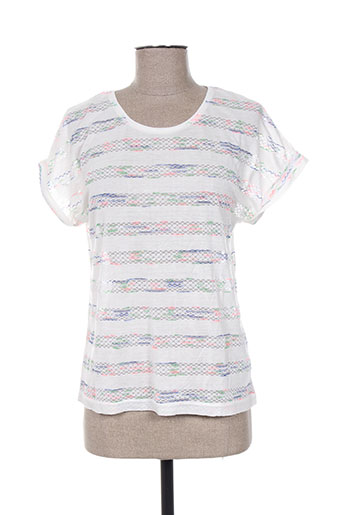 une fille t-shirts fille de couleur blanc