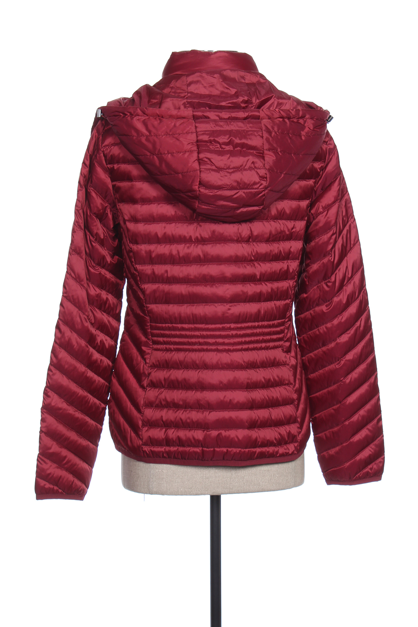 Beaumont Doudounes Femme De Couleur Rouge En Soldes Pas Cher 1414036